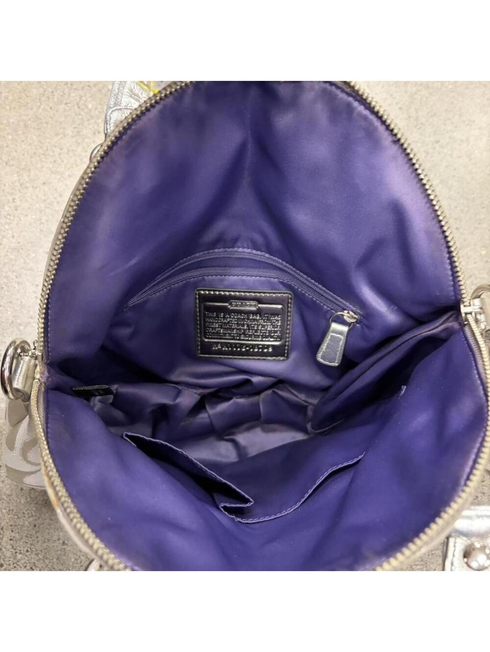 Coach Signature Sail and Greg chrome silver - Picture 3 of 3